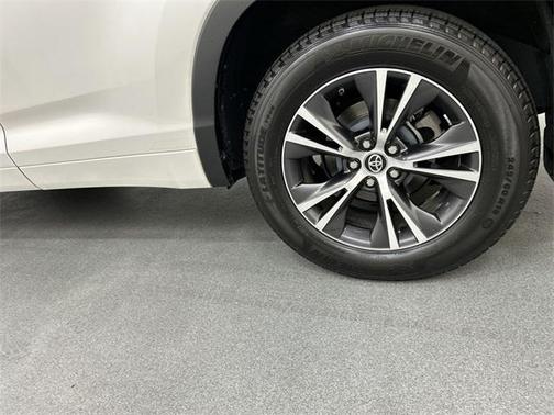 2017 Toyota Highlander LE