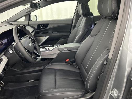 2025 Cadillac OPTIQ Luxury 2 AWD