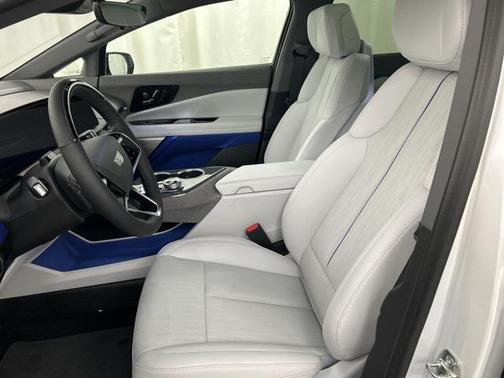 2025 Cadillac OPTIQ Luxury