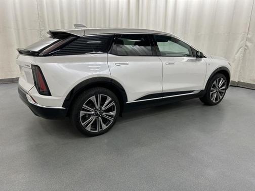 2025 Cadillac OPTIQ Luxury