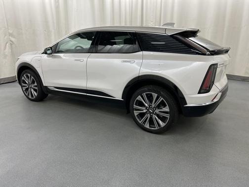 2025 Cadillac OPTIQ Luxury