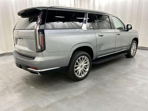 Argent Silver Metallic 2023 Cadillac Escalade ESV Premium Luxury