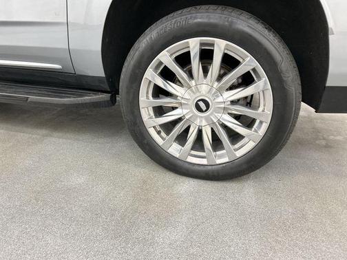 Argent Silver Metallic 2023 Cadillac Escalade ESV Premium Luxury