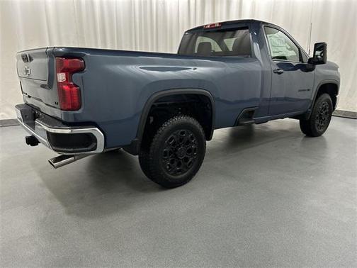 2025 Chevrolet Silverado 3500 LT