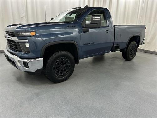 2025 Chevrolet Silverado 3500 LT