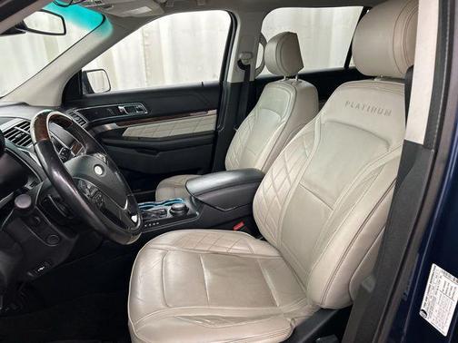 Blue Jeans Metallic 2016 Ford Explorer Platinum