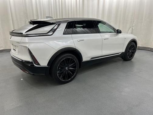 2025 Cadillac LYRIQ Luxury