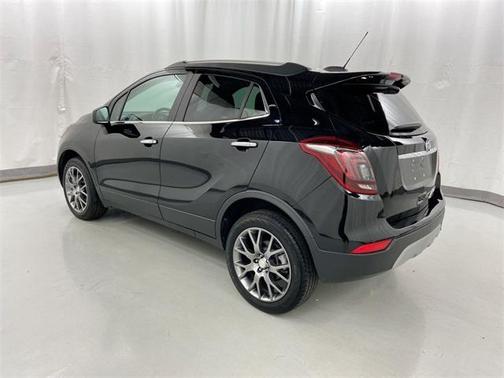 Photo 3 of 25 of 2020 Buick Encore Sport Touring
