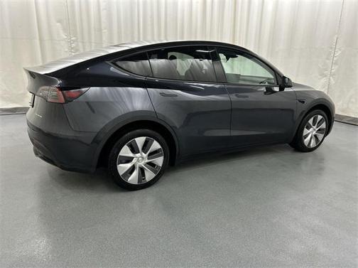 2024 Tesla Model Y Long Range Dual Motor All-Wheel Drive