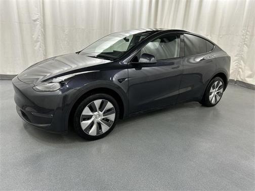 2024 Tesla Model Y Long Range Dual Motor All-Wheel Drive