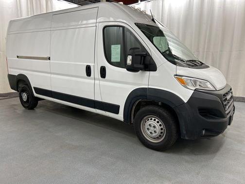 Bright White Clearcoat 2025 RAM ProMaster 2500 Tradesman