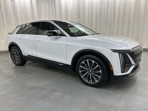 Vibrant White Tricoat 2026 Cadillac LYRIQ Premium Sport