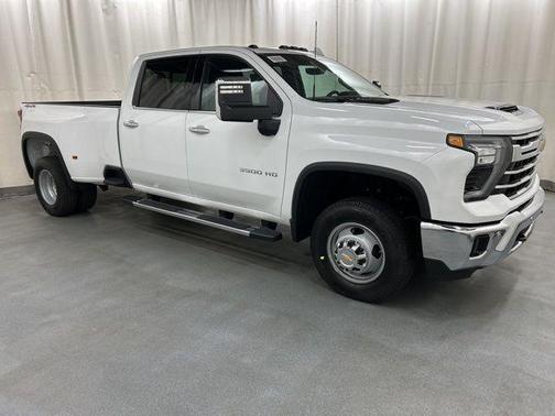 Summit White 2026 Chevrolet Silverado 3500 LTZ