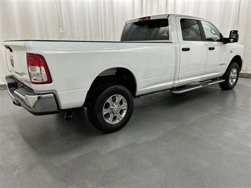 2023 RAM 2500 Big Horn Crew Cab 4x4 8' Box
