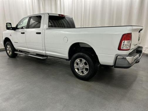 2023 RAM 2500 Big Horn Crew Cab 4x4 8' Box