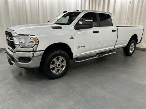 2023 RAM 2500 Big Horn Crew Cab 4x4 8' Box
