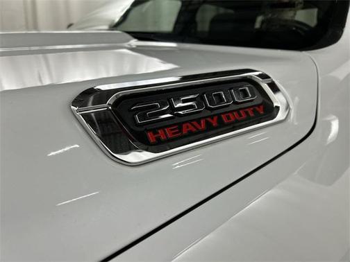 2023 RAM 2500 Big Horn Crew Cab 4x4 8' Box