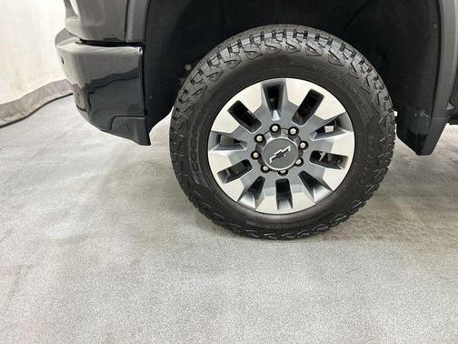 Mosaic Black Metallic 2023 Chevrolet Silverado 2500 LTZ