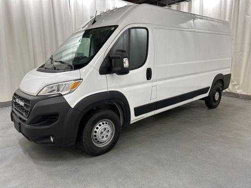 Bright White Clearcoat 2025 RAM ProMaster 2500 Tradesman