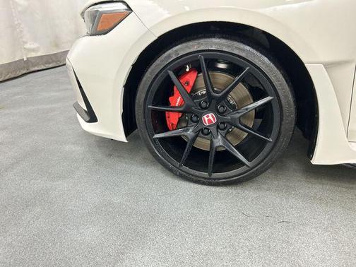 Championship White 2025 Honda Civic Type R