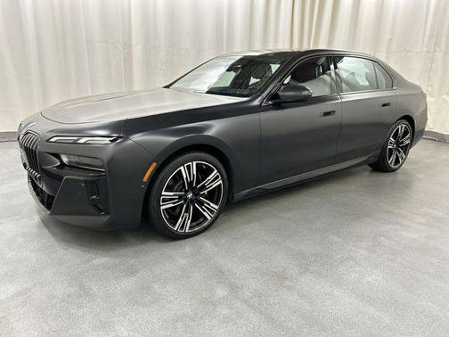 Frozen Deep Grey 2023 BMW 760 i xDrive