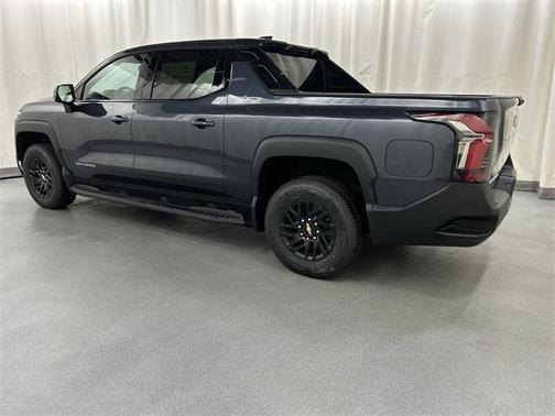 2025 Chevrolet Silverado EV LT