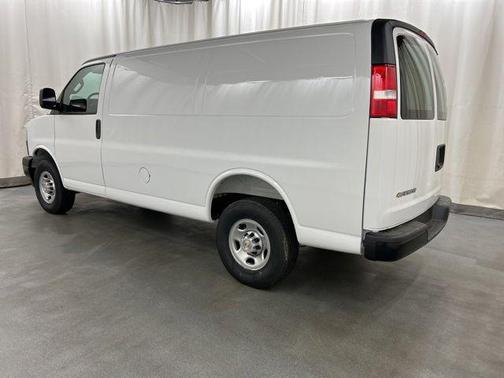 Summit White 2026 Chevrolet Express 2500 Work Van