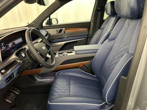 2026 Cadillac VISTIQ Premium Luxury