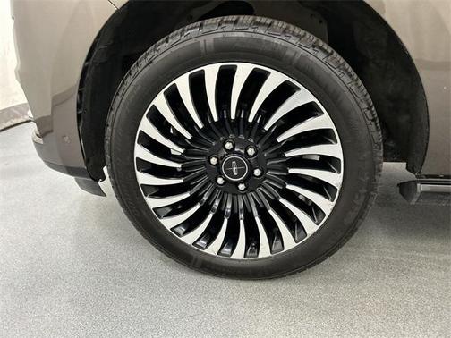2019 Lincoln Navigator L Black Label