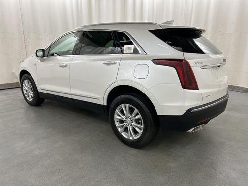 Crystal White Tricoat 2026 Cadillac XT5 Luxury