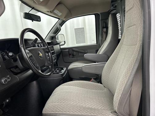 2021 Chevrolet Express 2500 RWD 2500 Regular Wheelbase WT