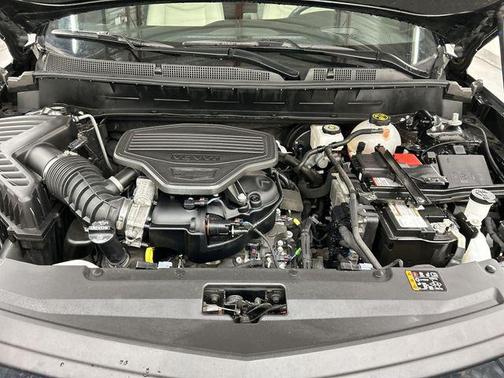 Stellar Black Metallic 2023 Cadillac XT6 Sport AWD