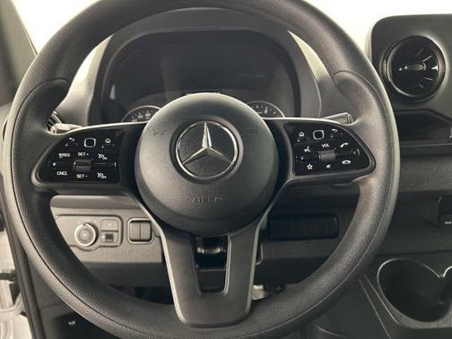 2024 Mercedes-Benz Sprinter 2500 Standard Roof