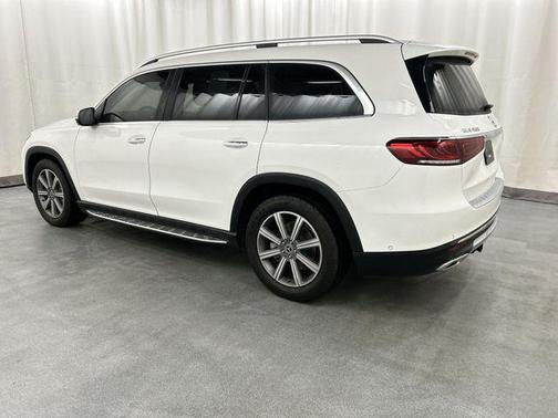 White 2022 Mercedes-Benz GLS 450 4MATIC