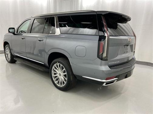 2022 Cadillac Escalade ESV Premium Luxury