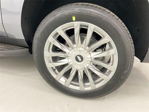 2022 Cadillac Escalade ESV Premium Luxury