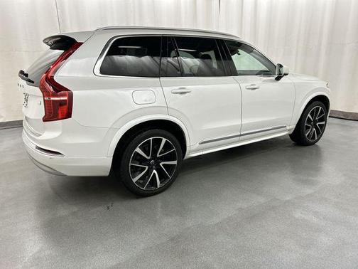 2022 Volvo XC90 Recharge Plug-In Hybrid T8 Inscription Expression 6 Passenger