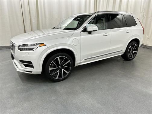 2022 Volvo XC90 Recharge Plug-In Hybrid T8 Inscription Expression 6 Passenger