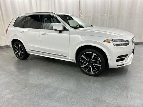 2022 Volvo XC90 Recharge Plug-In Hybrid T8 Inscription Expression 6 Passenger