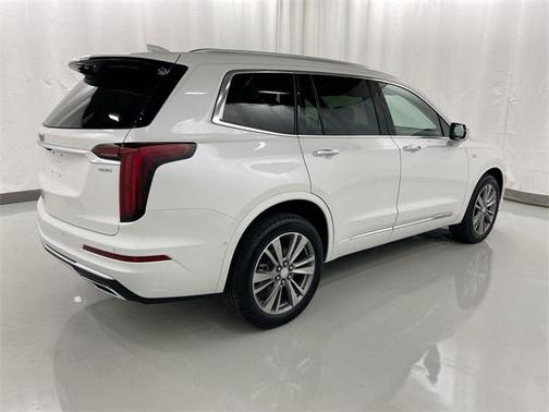 2022 Cadillac XT6 Premium Luxury AWD