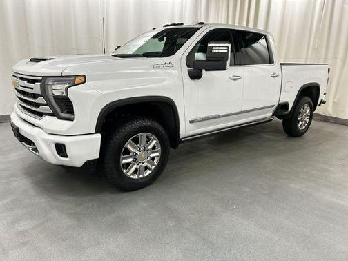 Summit White 2026 Chevrolet Silverado 3500 High Country