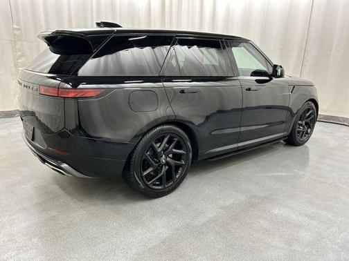 2024 Land Rover Range Rover Sport SE
