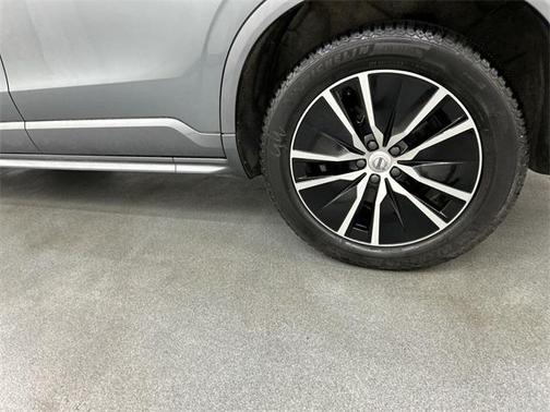 2020 Volvo XC90 T5 Momentum