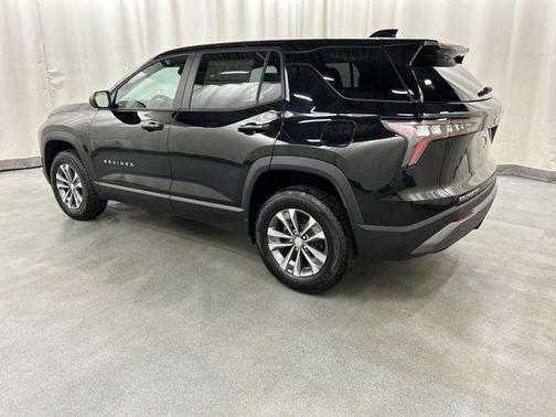 Mosaic Black Metallic 2026 Chevrolet Equinox 1LT