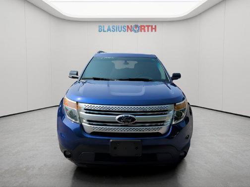 Blue Metallic 2014 Ford Explorer XLT