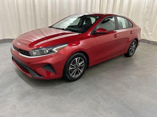 Currant Red 2022 Kia Forte LXS