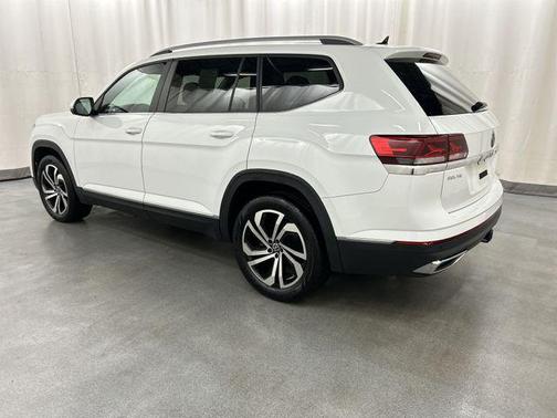 Pure White 2022 Volkswagen Atlas 3.6L SEL