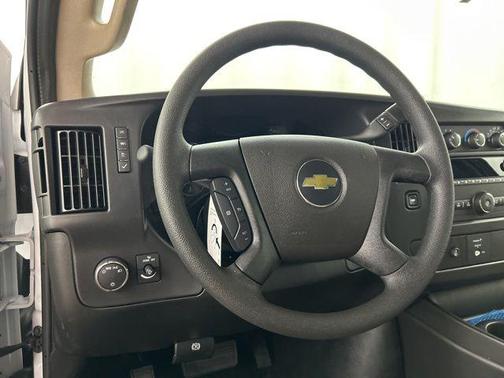 Summit White 2026 Chevrolet Express 2500 Work Van
