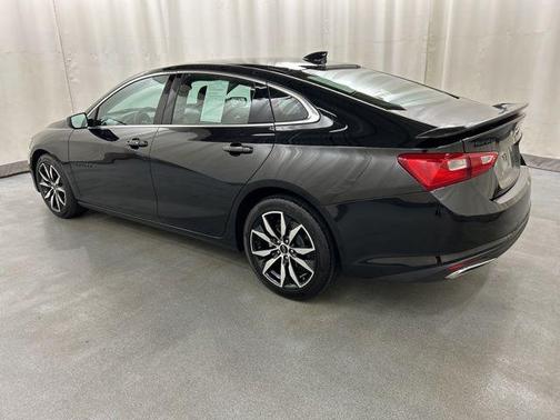 Mosaic Black Metallic 2023 Chevrolet Malibu FWD RS