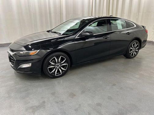 Mosaic Black Metallic 2023 Chevrolet Malibu FWD RS